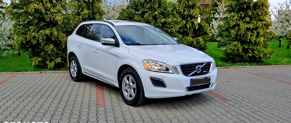 Volvo XC 60 cena 52900 przebieg: 207000, rok produkcji 2010 z Krosno małe 254